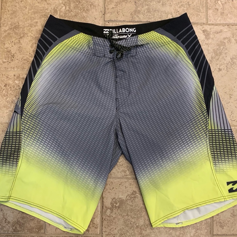 Billabong Board Shorts size 34
